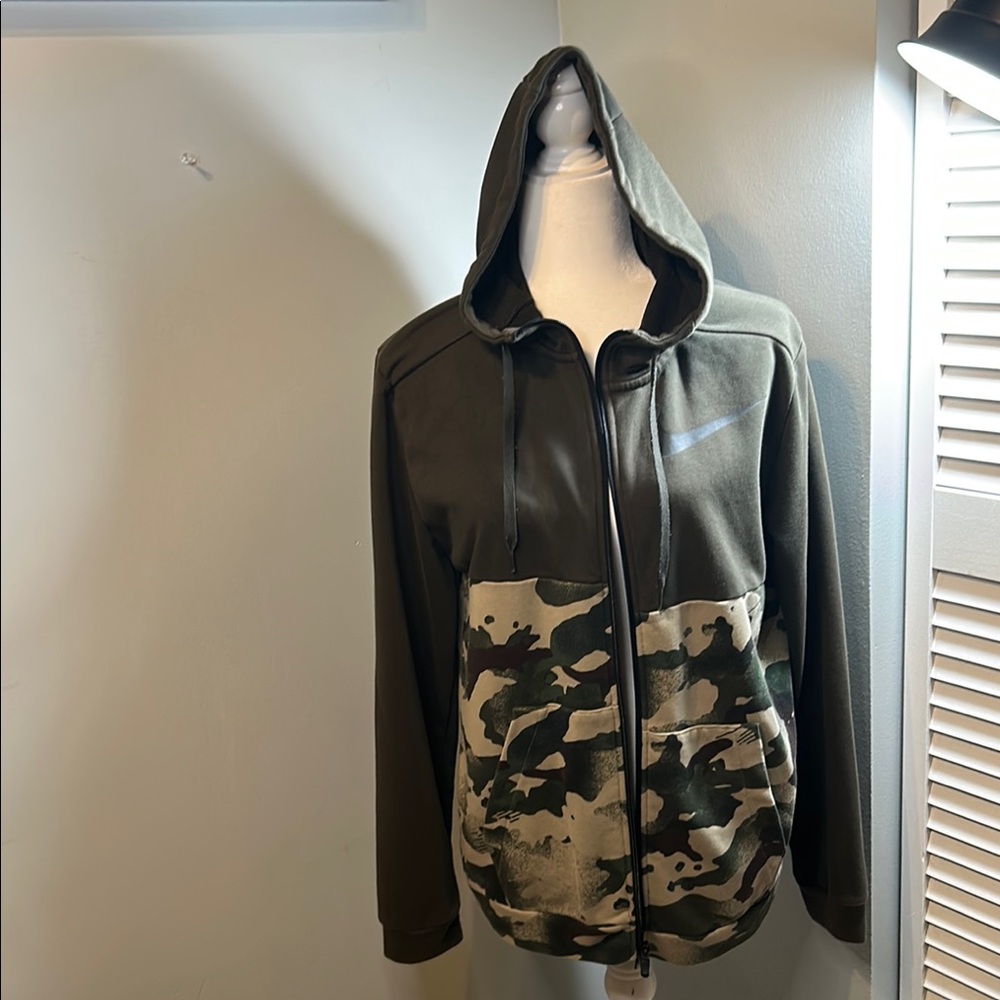 Nike Dry-Fit Green Camo Hoodie